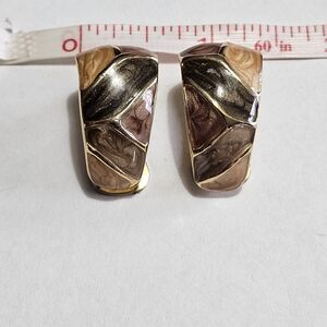 Gold-Tone Multicolor Swirl Clip Earrings — Neutral Tones